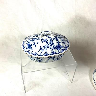 1241 Antique German Meissen Reticulated Compote and Soap Dish