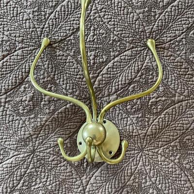 6 prong brass towel holder