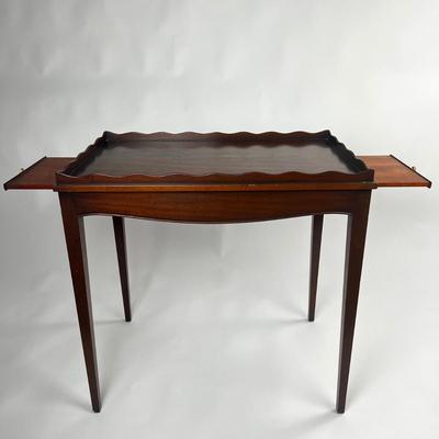 1238 Kittinger Randolph Light-Tone Tea Table Stand