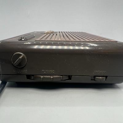 Vintage General Electric Digital Alarm Clock Radio