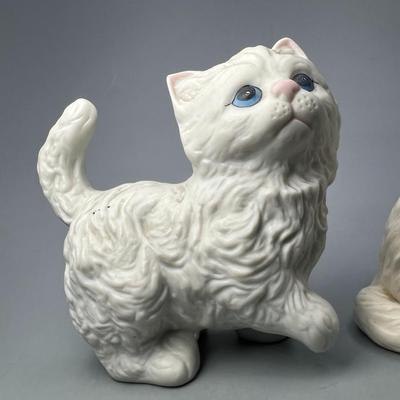 Pair of Vintage Bisque Ceramic Unmarked White Cat Blue Eyed Statuette Figurines