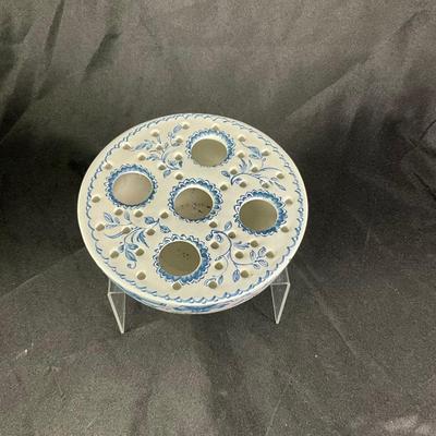1267 Vintage Blue and White Porcelain Mottahedeh Crocus Bowl