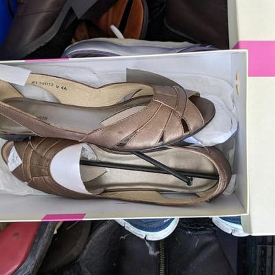 Payless Shoesource