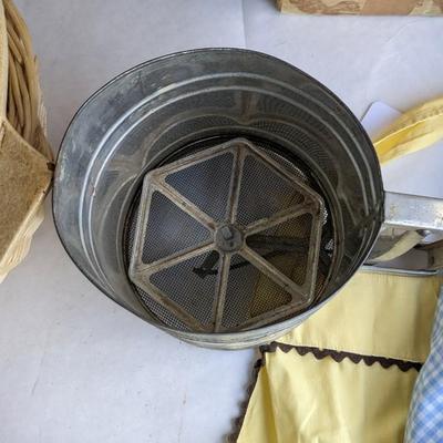 Vintage Kitchen 