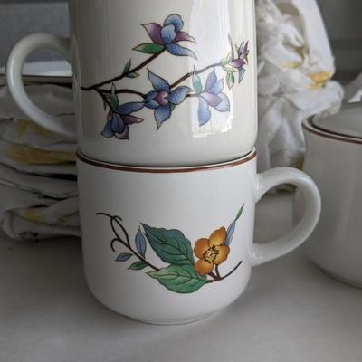 Woodhill By Citation Floral Dinnerware