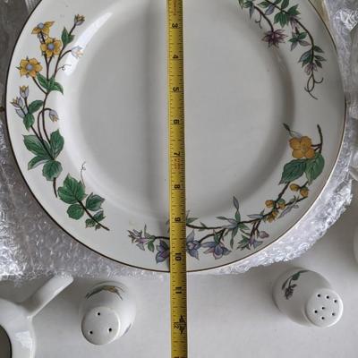 Woodhill By Citation Floral Dinnerware