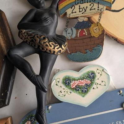 Signs and Framed Art