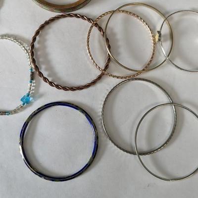 Brooches & Bracelets