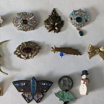 Brooches & Bracelets