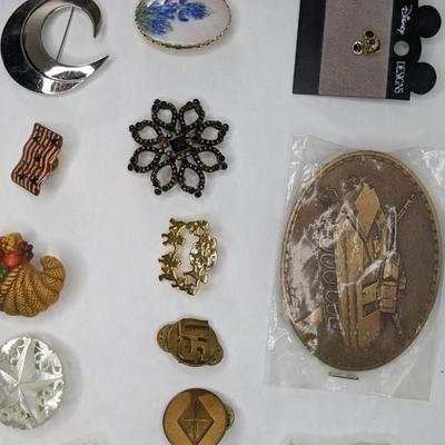 Buckles, Brooches, and Pins