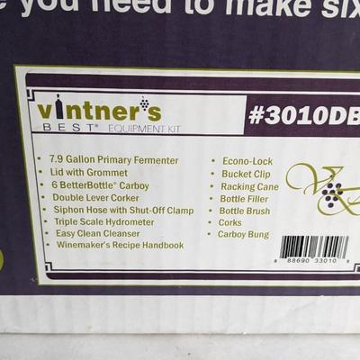 Vintner's Wine Making Kit