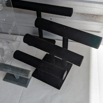 Countertop Jewelry Displays