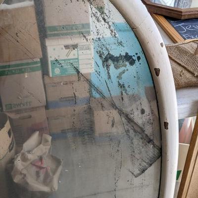 Mirrors and Wall Storage/Signs