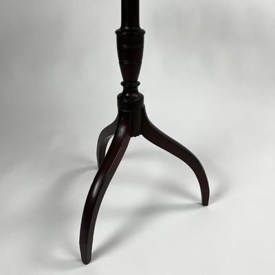 1262 Antique Mahogany Oval Inlay Tilt Top Table Candle-stand