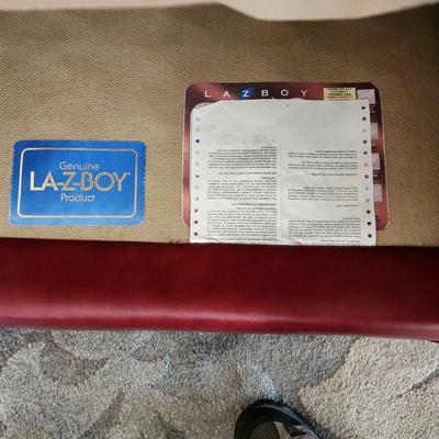 La-Z-Boy Light Red  Sofa 84x36x34