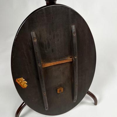 1263 Antique Mahogany Oval Tilt Top Table Candle-stand