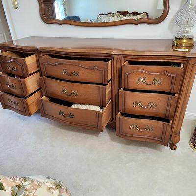 Solid Wood 9 Drawer Dresser w Wall Mirror