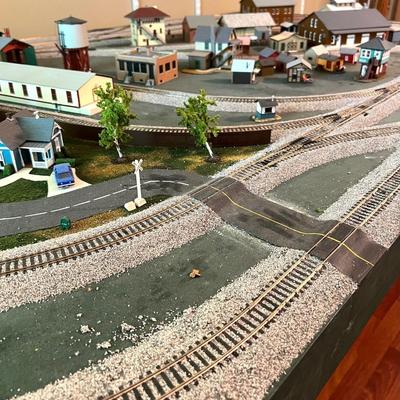 DREAM TRAIN Table *Not Tested*HO Scale*Read Details