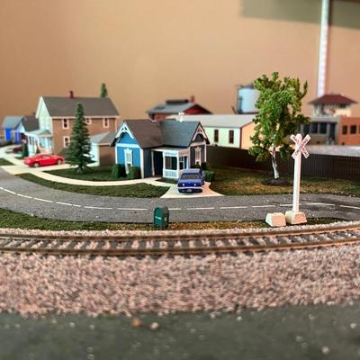 DREAM TRAIN Table *Not Tested*HO Scale*Read Details