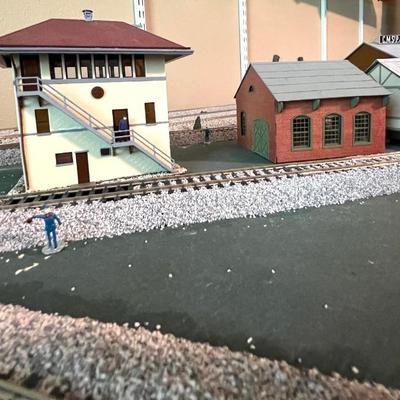 DREAM TRAIN Table *Not Tested*HO Scale*Read Details