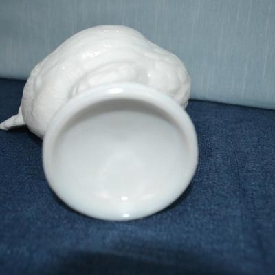 LOT 410. THREE MILK GLASS CHICKENS