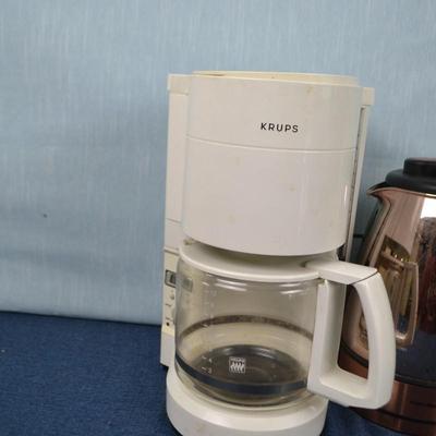 LOT 411. KRUPS COFFEE MAKER, ELECTRIC WATER KETTLE AND VINTAGE ROOSTER STRAINER
