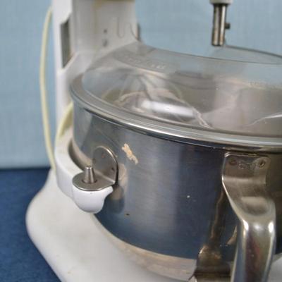 LOT 412. KITCHEN AID STAND MIXER