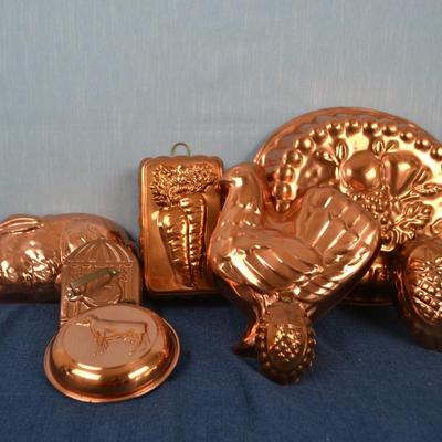 LOT 414. VINTAGE COPPER MOLDS