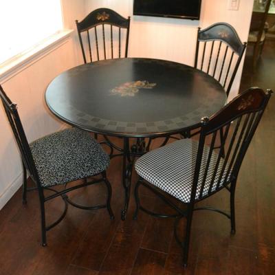 LOT 420. ROUND DINING SET