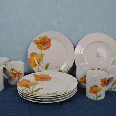 LOT 424. PLATE AND MUG SET