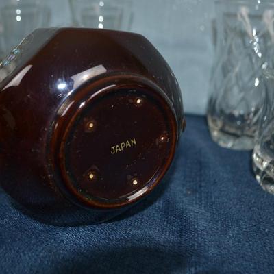 LOT 425.  MISC ITEMS GLASSES, TEA POT, SALT AND PEPER SHAKERS