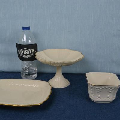 LOT 428. LENOX DISH AND TRAY