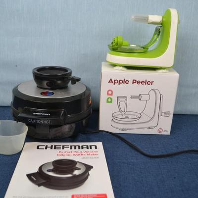 LOT 445. APPLE PEELER AND WAFFLE MAKER