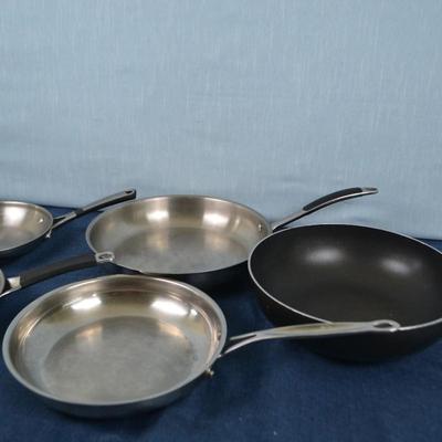 LOT 457 COOKWARE