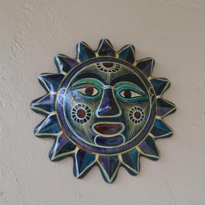 LOT 462. OUTDOOR WALL DECOR