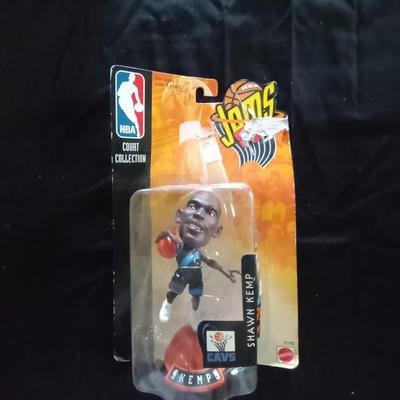 JAMS  AND STARTUP BASKETBALL FIGURES
