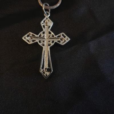 TWO NECKLACES TURQUOISE AND BLING CROSS