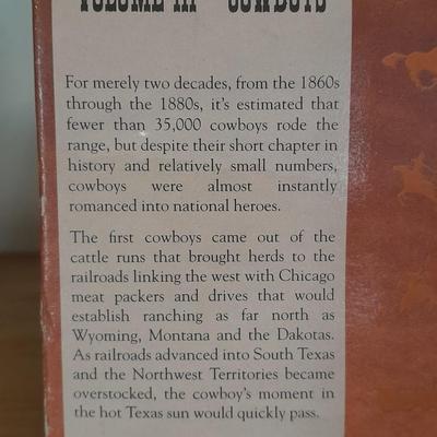 JOHN WAYNE "STAGECOACH" SALT & PEPPER SHAKERS AND CHAPTER 8 NATHANIEL FIGURE
