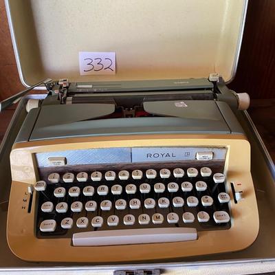 Vintage Royal Typewriter