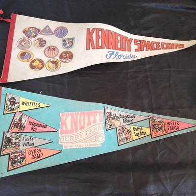 TWO VINTAGE SOUVENIR PENNANTS KNOTTS BERRY FARM & KENNEDY SPACE STATION
