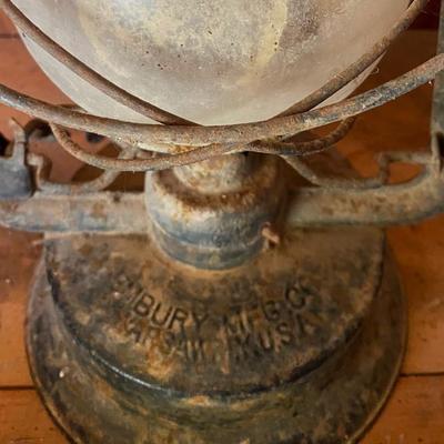 Vintage Embury MFG Lantern