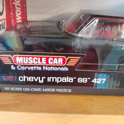 MUSCLE CAR 1967 CHEVY IMPALA SS 427 1:18 SCALE DIE CAST METAL REPLICA AMERICAN MUSCLE CAR