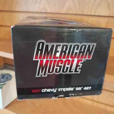 MUSCLE CAR 1967 CHEVY IMPALA SS 427 1:18 SCALE DIE CAST METAL REPLICA AMERICAN MUSCLE CAR
