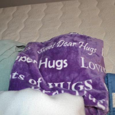 LOT 492. BLANKET, THROW AND PILLOW CASE