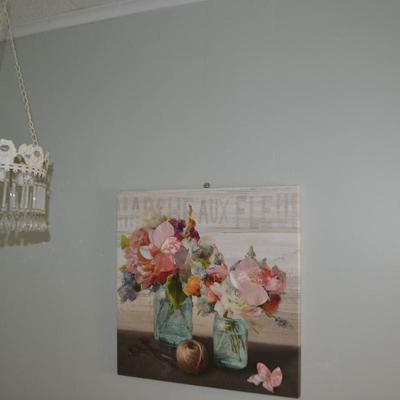 LOT 494 HOME DECOR ART AND HANGING DECOR