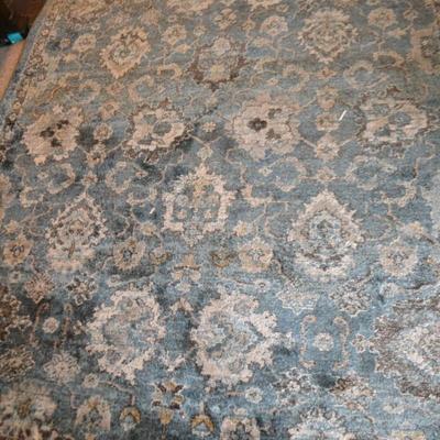 LOT 502. AREA RUG