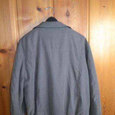 LOT 512. TWO MENS LARGE JACKETS