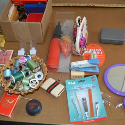 LOT 532. VARIETY OF HOUSEHOLD ITEMS