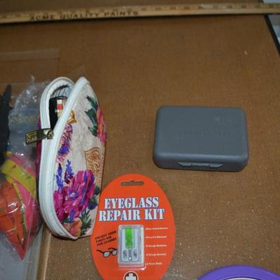 LOT 532. VARIETY OF HOUSEHOLD ITEMS