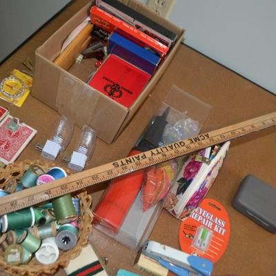 LOT 532. VARIETY OF HOUSEHOLD ITEMS